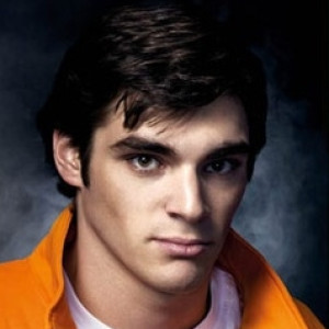 Актёр АрДжей Матти в роли Уолтер Уайт мл.