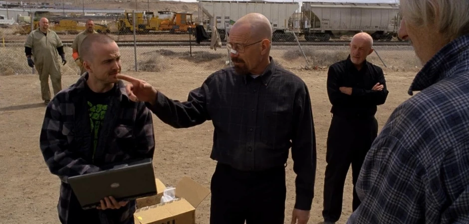 Во все тяжкие 5 сезон 1 серия - кадры к серии